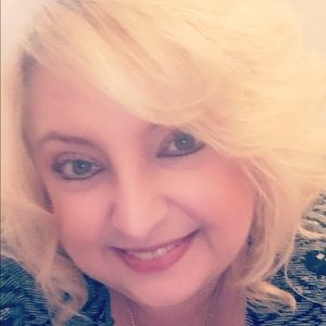 Meet your Posher, Kellie